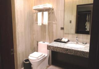 J7 Plaza Hotel - Iloilo - 3