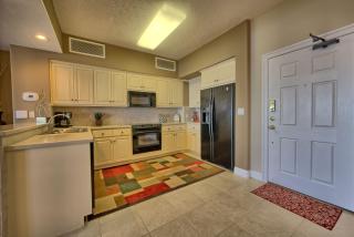 Roomy Oceanfront Condo with Breathtaking View and Beachside Pool - Unit 1906 - Panama City Beach - 2