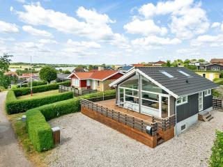 Beachfront Bliss in Hejlsminde - By Traum Ferienwohnungen - 8