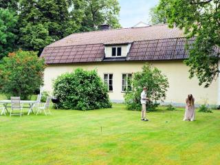 11 person holiday home in STORA SUNDBY - Böcklinge - 0