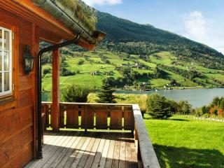 Four-Bedroom Holiday home in Olden 2 - Olden - 4