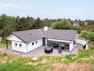 8 person holiday home in Blåvand - Blåvand - 0
