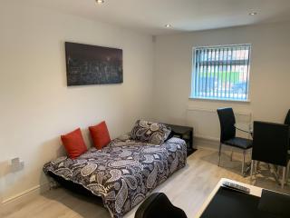 sark house Apartment Chorlton manchester - Manchester - 1