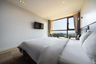 Sunrise Hotel Jungmun Branch - Seogwipo - 1