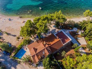 Deluxe Villa Sirena on the beach with Pool - Supetar - 0