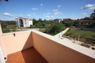 Family-friendly apartments with swimming pool Basanija, Umag - 3402 - 1