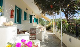 Angeliki Beach Hotel - Megali Ammos - 3