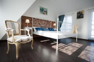 Vilnius Old Town, 3 BDR Penthouse, 100 m2 with Terrace - 1