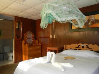 Jacamar Lodge Expeditions - Iquitos - 1