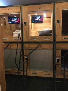 Capsule Hostel Top Wenceslas square - Praag - 9