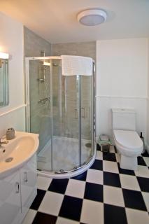Cottage at Youghal Bridge - DʼLoughtane Cross Roads - 3