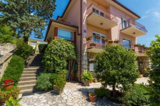 Apartment Diana D. - Novi Vinodolski - 0