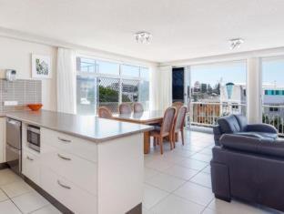 Capeview Apartments - Spectacular Ocean Views - Caloundra - 1