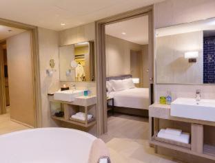 Modena by Fraser Buriram - 3