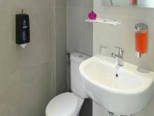 Zizz Convention Hotel - Denpasar - 6