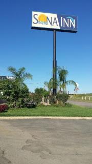 Sona Inn - Dilley - 1