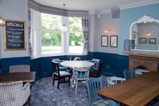 The Royal Hotel - 7