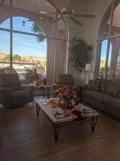 Days Inn by Wyndham Bullhead City - Bullhead City - 4