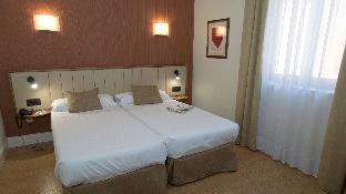Hospedium Hotel Los Condes - 9