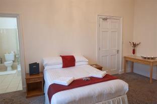 Cairn Hotel & Apartments - Edinburgh - 2