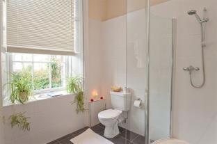 Cairn Hotel & Apartments - Edinburgh - 1