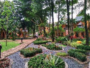 Coconut Beach Resort, Koh Chang - 1