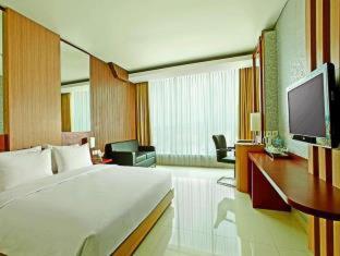 Hotel Santika Tasikmalaya - Tasikmalaya - 5