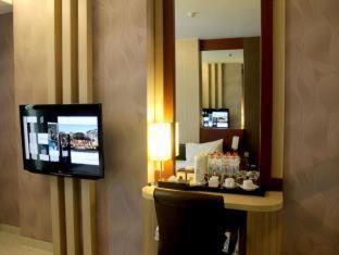 Hotel Santika Tasikmalaya - Tasikmalaya - 4
