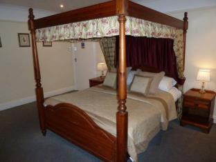 Blacksmiths Arms Inn - 4