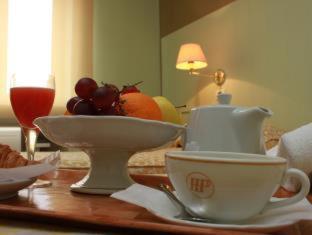 Hotel Plaza - 1