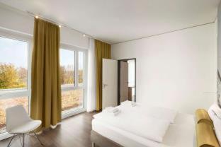 Super 8 by Wyndham Munich City North - Munich - 9