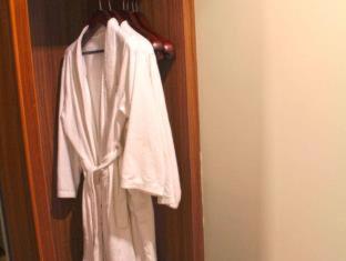 I Hotel Baloi Batam - 5