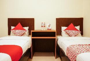 RedDoorz Syariah At Namira Hotel - 9