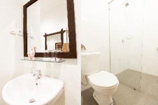 Urbanview Sasono Putro Condoongcatur by RedDoorz - Yogyakarta - 6