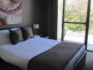 RNR Sturt Holiday Home - Adelaide - 5
