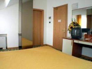 Hotel Motel Europa - Ossona - 6
