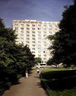 Hotel Am Terrassenufer - Dresden - 9