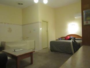 Glenelg Motel - Adelaide - 2