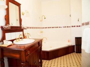Rosebridge House Bed & Breakfast Adult Retreat - Gooseberry Hill - 3