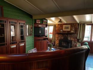 Bridgefield Guest House - 2