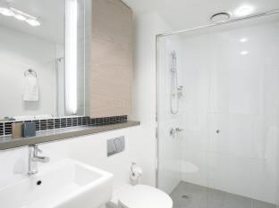 St Kilda Central Apartments - Melbourne - 4