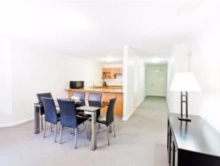 Nautilos On The Harbour - Newcastle - 8