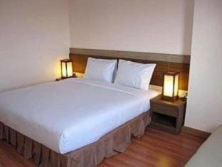U Inn - 3