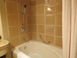 Poppy Springs Resort & Spa - 6