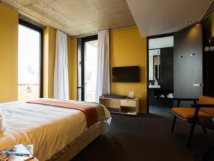 Alex Hotel - Perth - 9