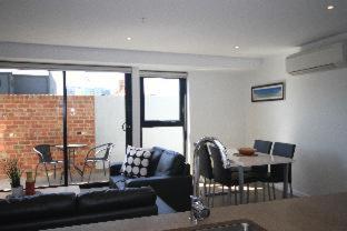 RNR Serviced Apartments North Melbourne - Melbourne - 4