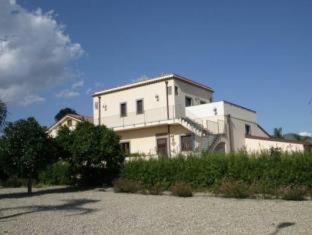 La Terra Dei Sogni Country Hotel - 1