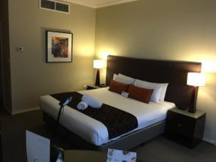 Kimberley Gardens Hotel, Serviced Apartments and Serviced Villas - Melbourne - 2