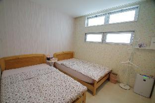 UmiOto ウミオト 夫婦 カップル 女性一人旅に大人気のナイトプール付き ゲストハウス 宮古島 - Miyako-jima - 1