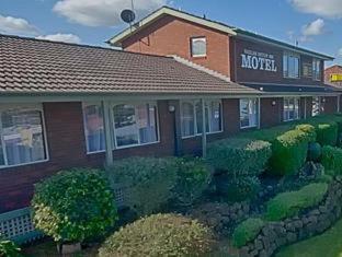 Raglan Motor Inn - 1